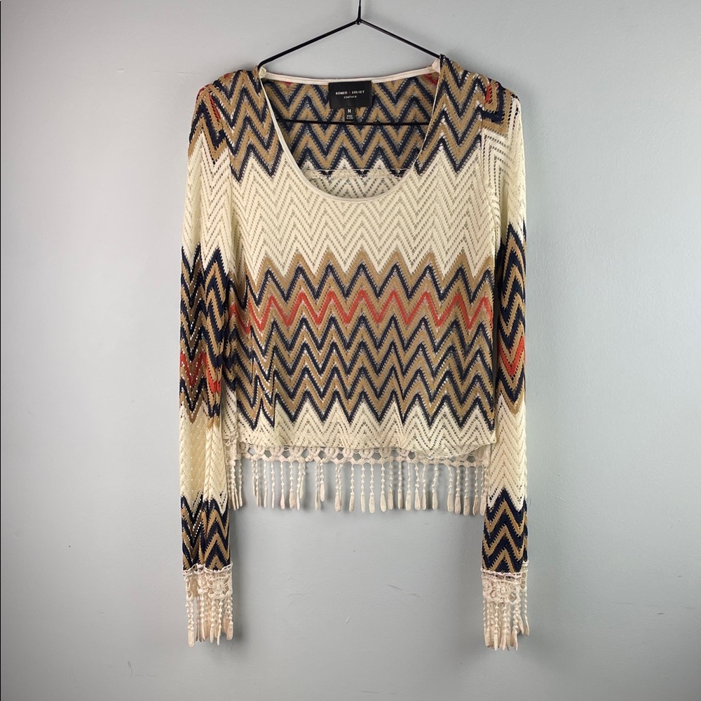 Romeo + Juliet Chevron Fringe Knit Top - Cream, Navy & Rust Size M